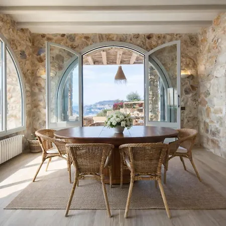 San Jaume Apostol Luxury Villa *
