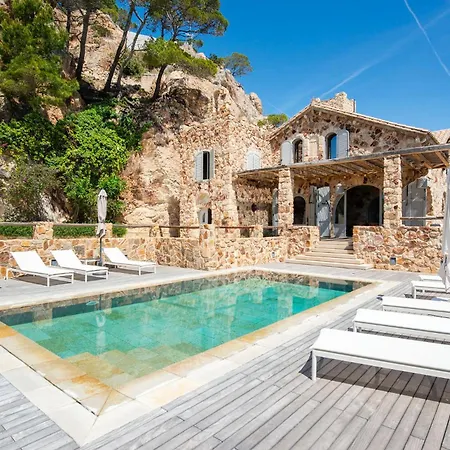 San Jaume Apostol Luxury